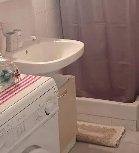 Sophie's Summer House Apartment *